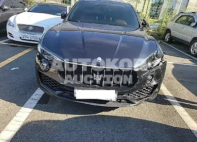 2017, Maserati / Levante, VIN: ZN661TUG7HX231334, 88351 км., diesel