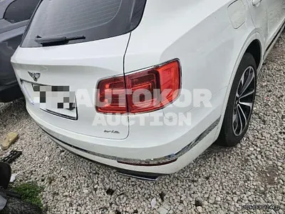 2017, Bentley / Bentayga, 83376 км., gas