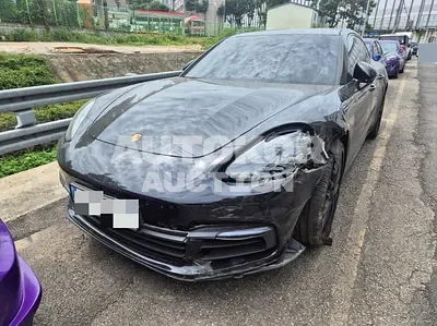 2018, Porsche / Panamera, 123676 км., gas, 2995 куб.см.