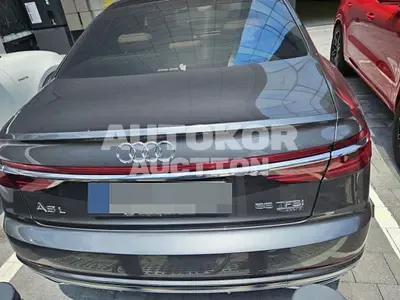 2021, Audi / A8, 32605 км., gas