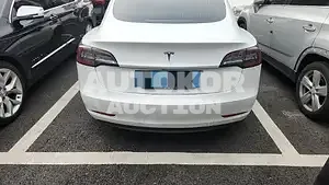 2020, Tesla / Model 3, electric