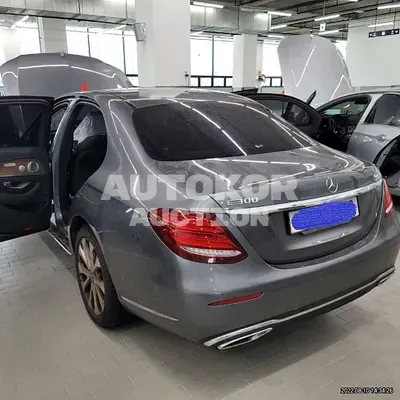 2020, Mercedes-Benz / E 300, VIN: W1KZF4KB5LA852957, 47000 км., gas