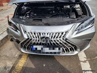 2025, Lexus / es300h, 30000 км., hybrid