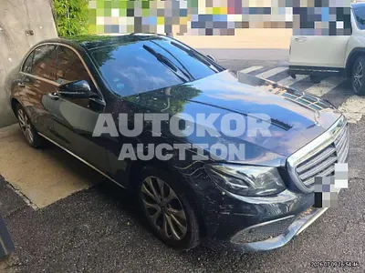 2019, Mercedes-Benz / e300, 52755 км., gas