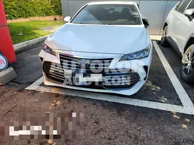 2019, Toyota / Avalon, 68221 км., hybrid