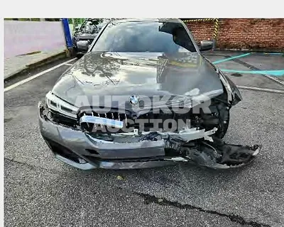 2020, BMW / 520, 30991 км., gas, 1998 куб.см.
