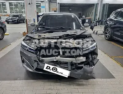 2020, BMW / 740, VIN: WBA7R2105LCD99683, 80707 км., gas