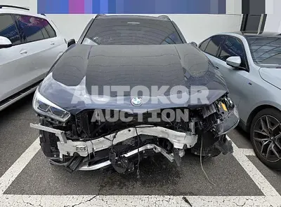 2022, BMW / 530, 50498 км., hybrid, 2993 куб.см.