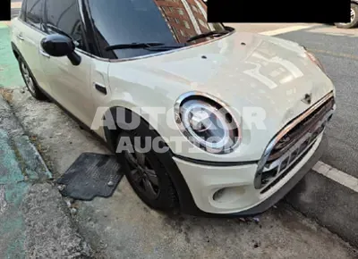 2020, MINI / Cooper, 54133 км., gas
