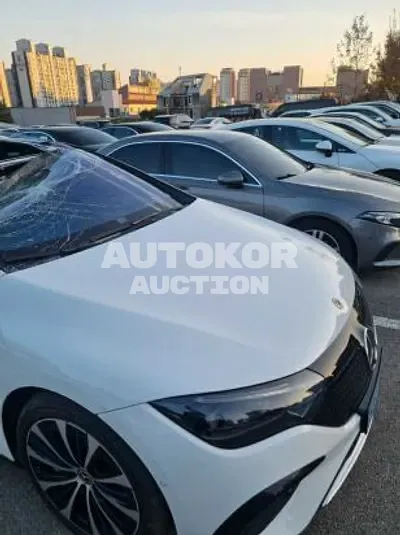 2023, Mercedes-Benz / eqe350, VIN: W1KEG2BB9PF012897, 69594 км., electric