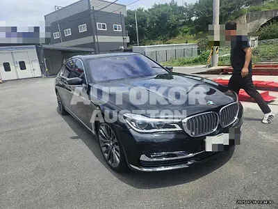 2016, BMW / 750, 105801 км., gas