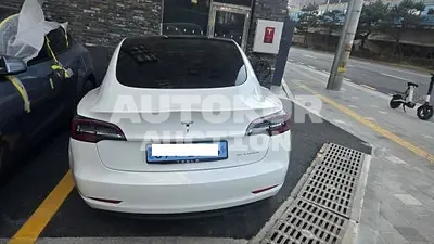 2022, Tesla / Model 3, VIN: 5YJ3E1EB9NF380625, electric