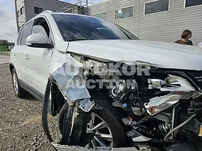 2015, Volkswagen / Tiguan, VIN: WVGZZZ5NZFW572305, diesel