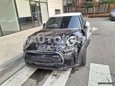 2023, MINI / Cooper, 40414 км., gas