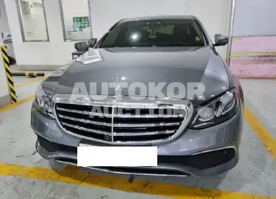 2018, Mercedes-Benz / e300, 58019 км., gas