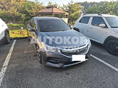 2017, Honda / Accord, VIN: 1HGCR2680HA512666, 91520 км., gas, 2400 куб.см.