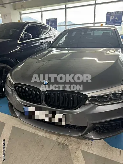 2020, BMW / 530, 117872 км., hybrid
