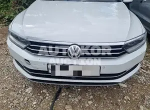 2018, Volkswagen / Passat, VIN: WVWZZZ3CZJE118257, 124828 км., diesel