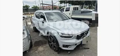 2021, Volvo / XC40, 74404 км., gas, 1969 куб.см.