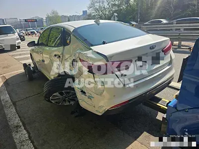 2016, BMW / B5, 68615 км., gas, 1995 куб.см.