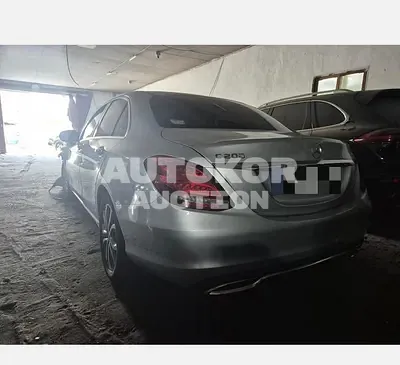 2017, Mercedes-Benz / C 200, 122986 км., gas