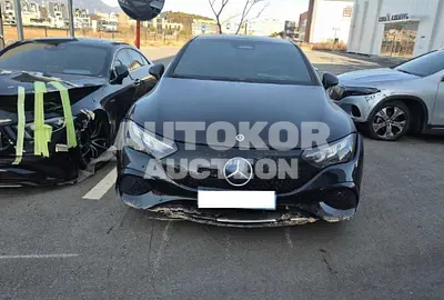 2023, Mercedes-Benz / eqe300, VIN: W1KEG1BBXPF011896, 42060 км., electric