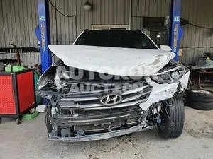 2017, Hyundai / Santa FE, VIN: KMHSW81UBHU761836, 90000 км., diesel