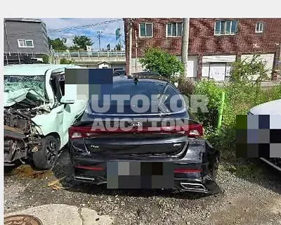 2021, BMW / B5, 108580 км., gas, 1598 куб.см.