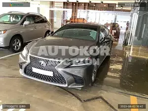 2020, Lexus / LS 500, VIN: JTHC5LFF5K5007185, 42033 км., gas