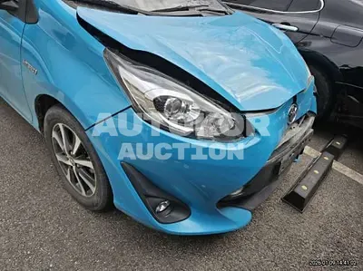 2019, Toyota / Prius C, 106285 км., hybrid