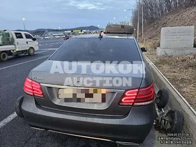 2015, Mercedes-Benz / e300, 178944 км., gas