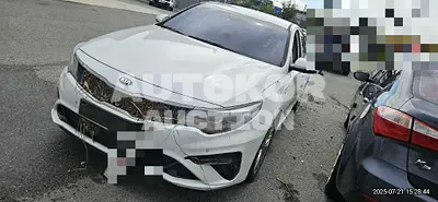 2019, BMW / B5, 81998 км., gas, 2000 куб.см.