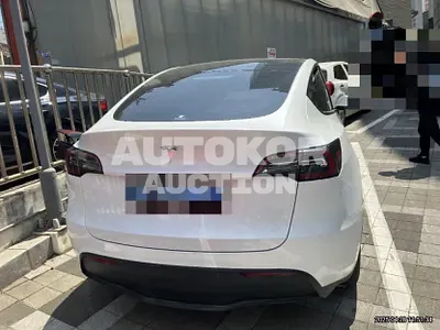 2024, Tesla / Model Y, 13266 км., electric
