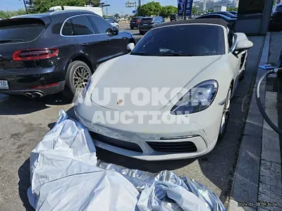 2019, Porsche / 718, VIN: WP0CA2985KS214049, 71648 км., gas