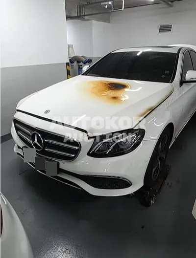 2020, Mercedes-Benz / E 250, 30949 км., gas