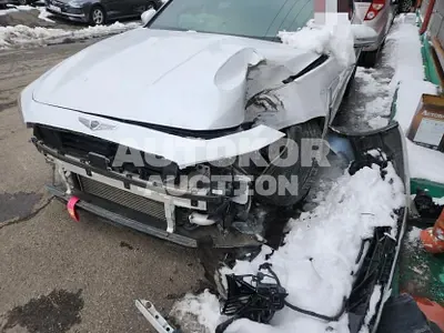 2018, Genesis / G70, gas