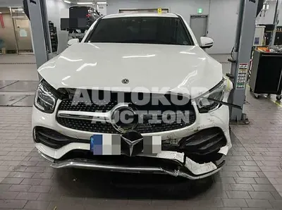 2023, Mercedes-Benz / GLC 300, 31687 км., hybrid