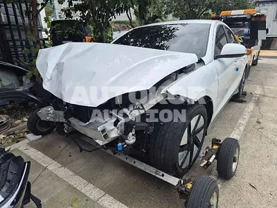 2022, Hyundai / Ioniq, 69342 км., electric
