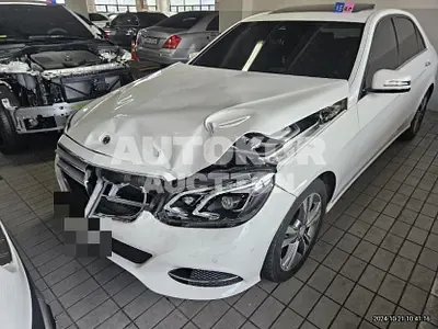2015, Mercedes-Benz / E 220, 121109 км., diesel