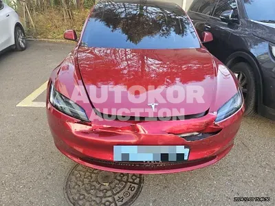 2024, Tesla / Model 3, 10000 км., electric