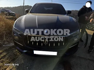 2022, Maserati / Levante, VIN: ZN661AUG4NX403688, hybrid