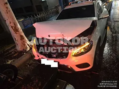 2019, Mercedes-Benz / glc300, 93055 км., gas