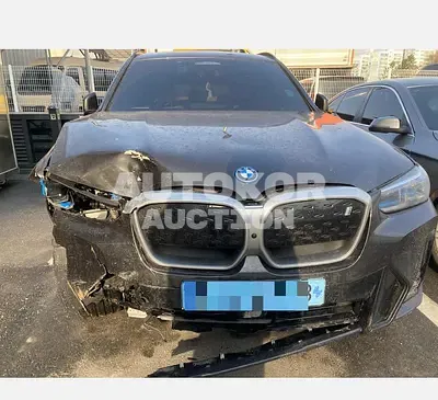 2025, BMW / iX3, 11069 км., electric