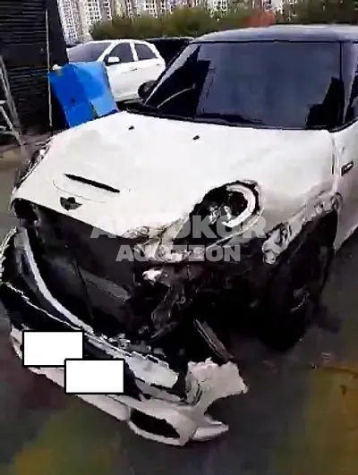 2018, MINI / John Cooper Works, VIN: WMWXM9107J2F98437, gas
