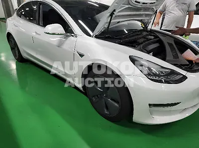 2020, Tesla / Model 3, VIN: 5YJ3E1EA2LF726535, electric