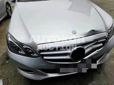 2015, Mercedes-Benz / E 300, 96483 км., gas, 3498 куб.см.