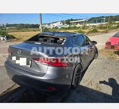 2017, Lexus / IS 300, VIN: JTHBA5D24J5065421, 150000 км., gas
