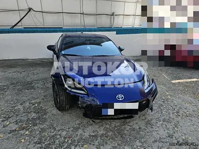 2022, Audi / R8, gas