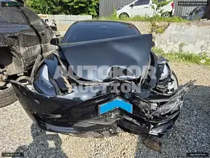 2022, Tesla / Model 3, VIN: 5YJ3E1EB3NF377719, electric