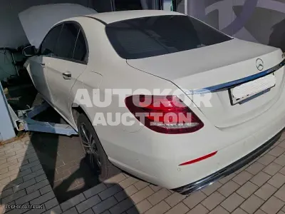 2020, Mercedes-Benz / E 300, VIN: W1KZF4JB7LA847504, 54562 км., gas